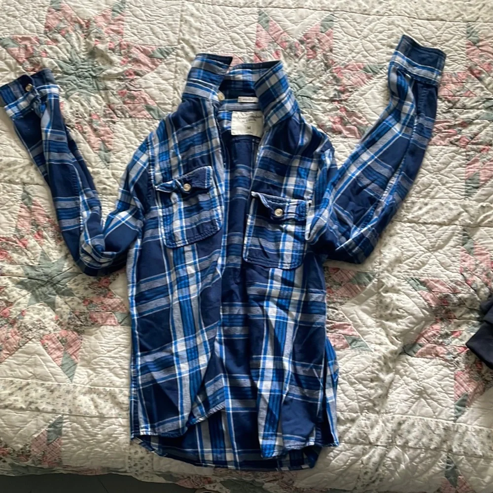 Flannel - Picture 1 of 2
